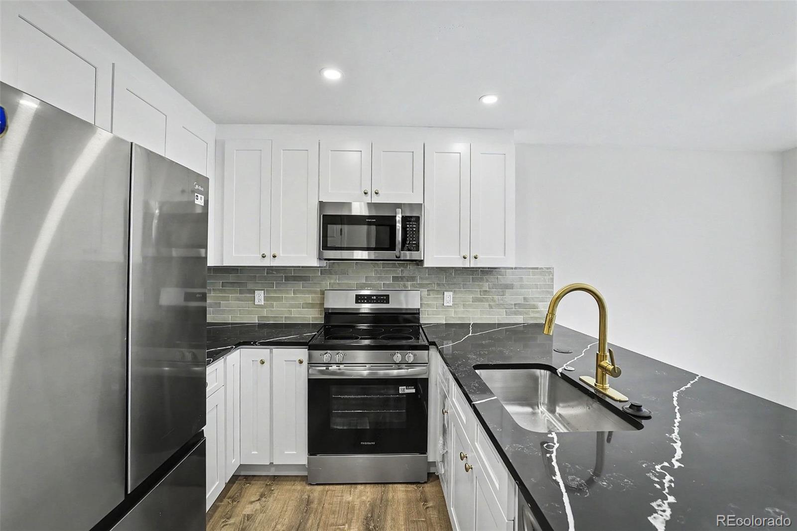 MLS Image #5 for 8124  washington street,denver, Colorado