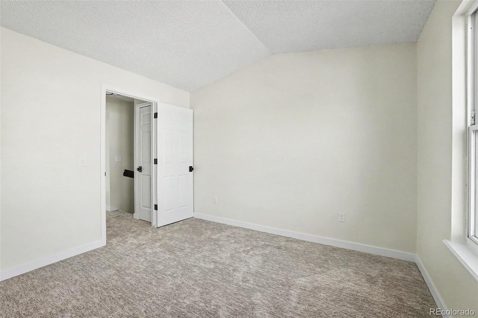MLS Image #9 for 8124  washington street,denver, Colorado
