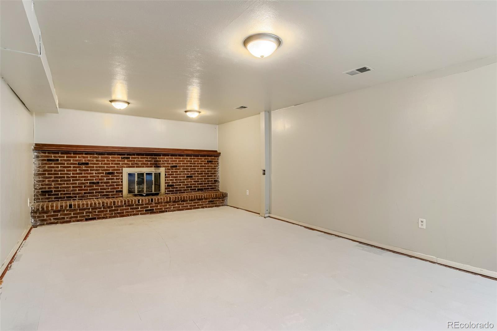MLS Image #16 for 392 s peoria circle,aurora, Colorado