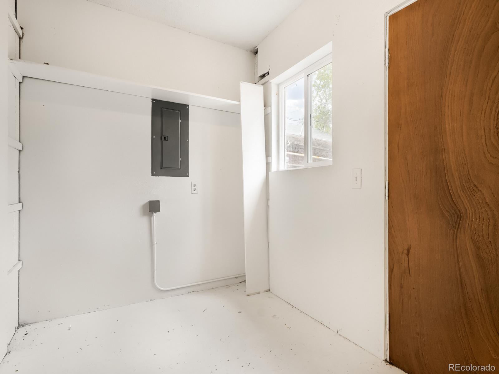 MLS Image #13 for 9629 e 19th avenue,aurora, Colorado