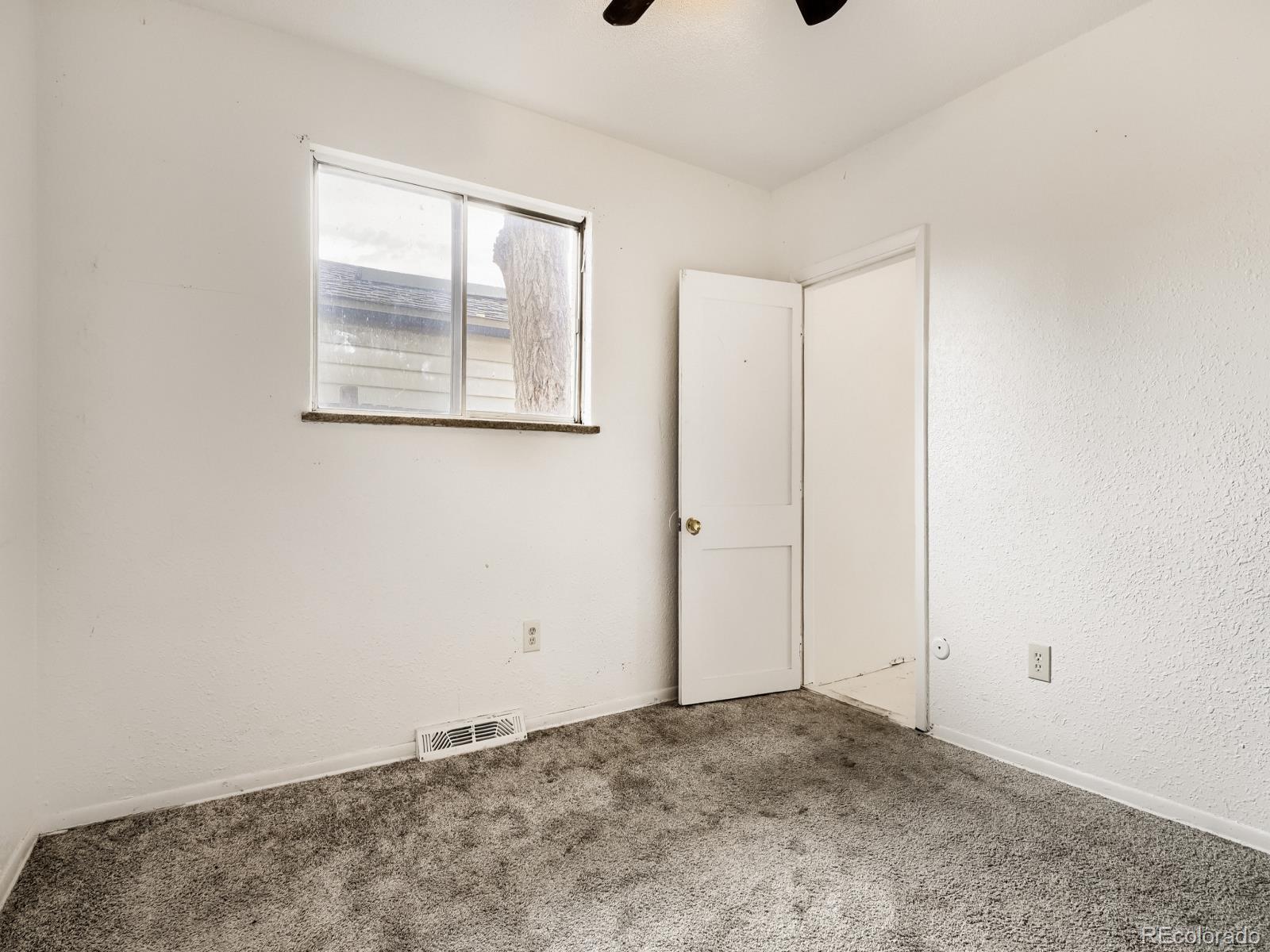 MLS Image #9 for 9629 e 19th avenue,aurora, Colorado