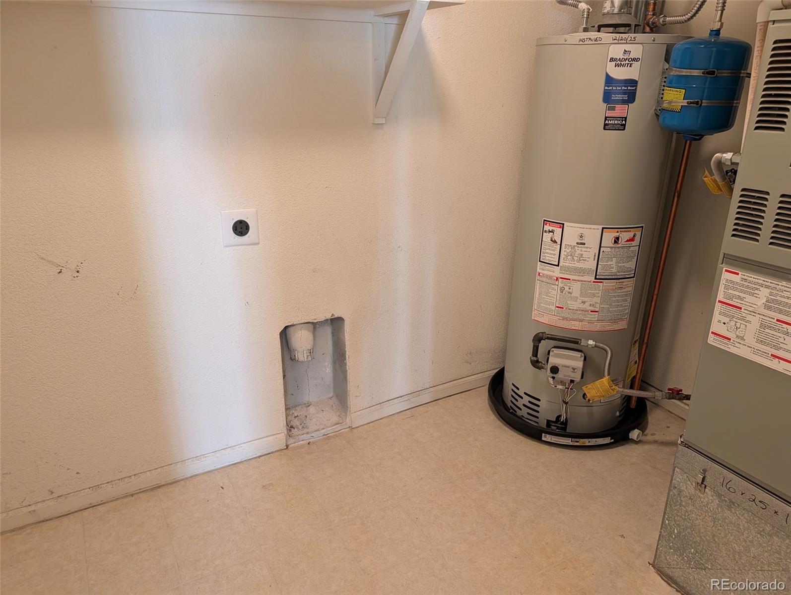 MLS Image #15 for 14400  albrook drive 73,denver, Colorado