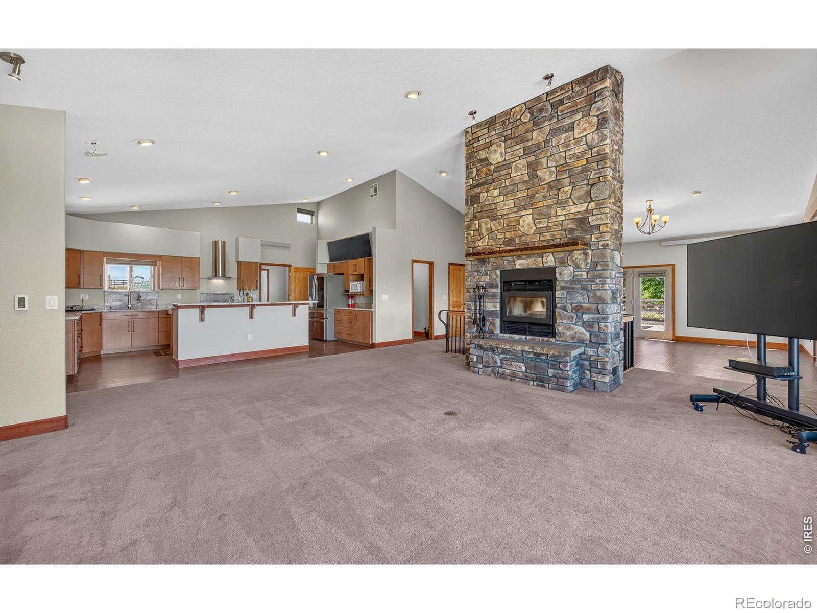 MLS Image #10 for 17622  county road 1 ,berthoud, Colorado