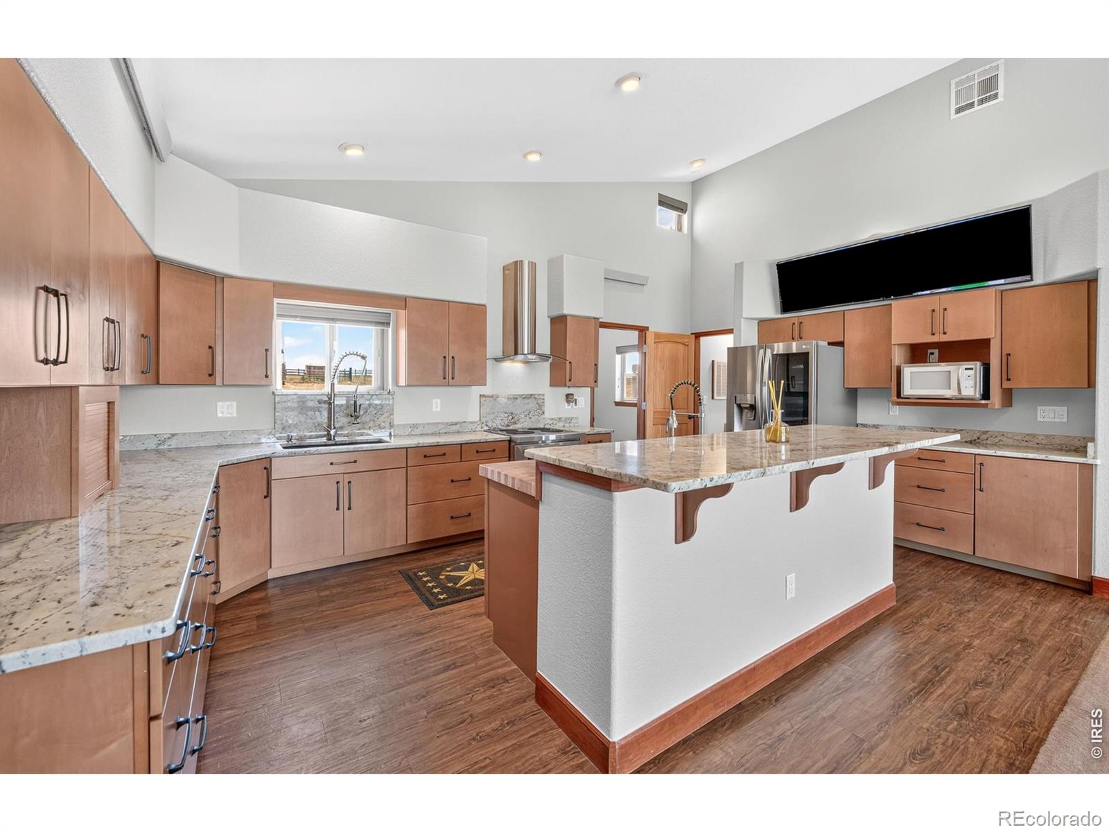 MLS Image #11 for 17622  county road 1 ,berthoud, Colorado