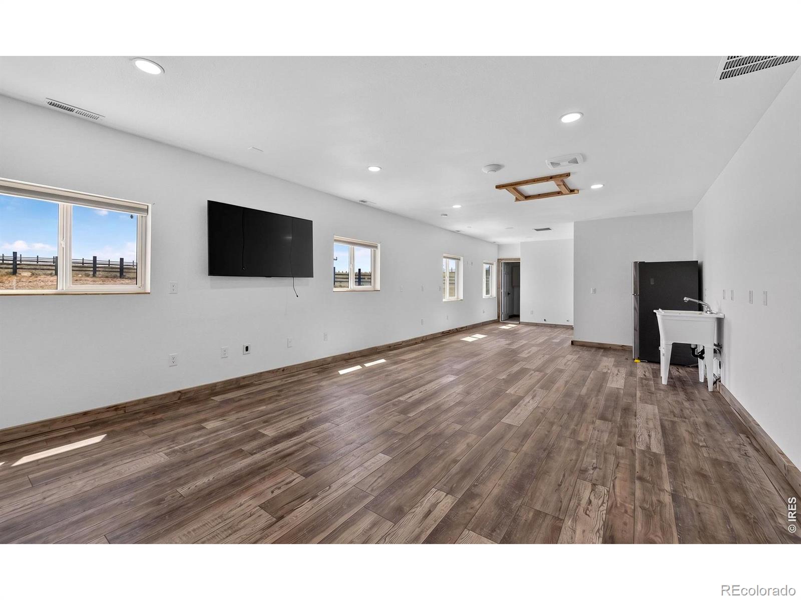 MLS Image #42 for 17622  county road 1 ,berthoud, Colorado