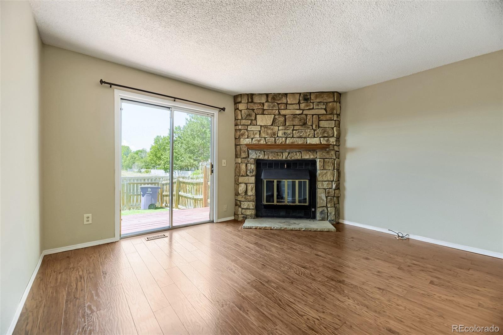 MLS Image #3 for 1699 s trenton street,denver, Colorado