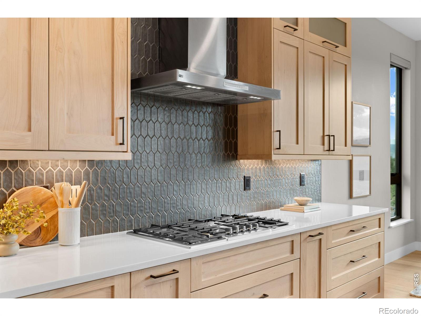 MLS Image #12 for 523  nesting eagles way,berthoud, Colorado