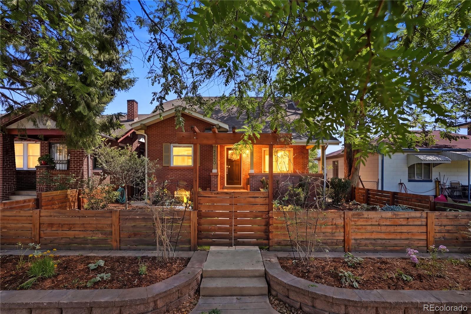 MLS Image #42 for 2450 n vine street,denver, Colorado