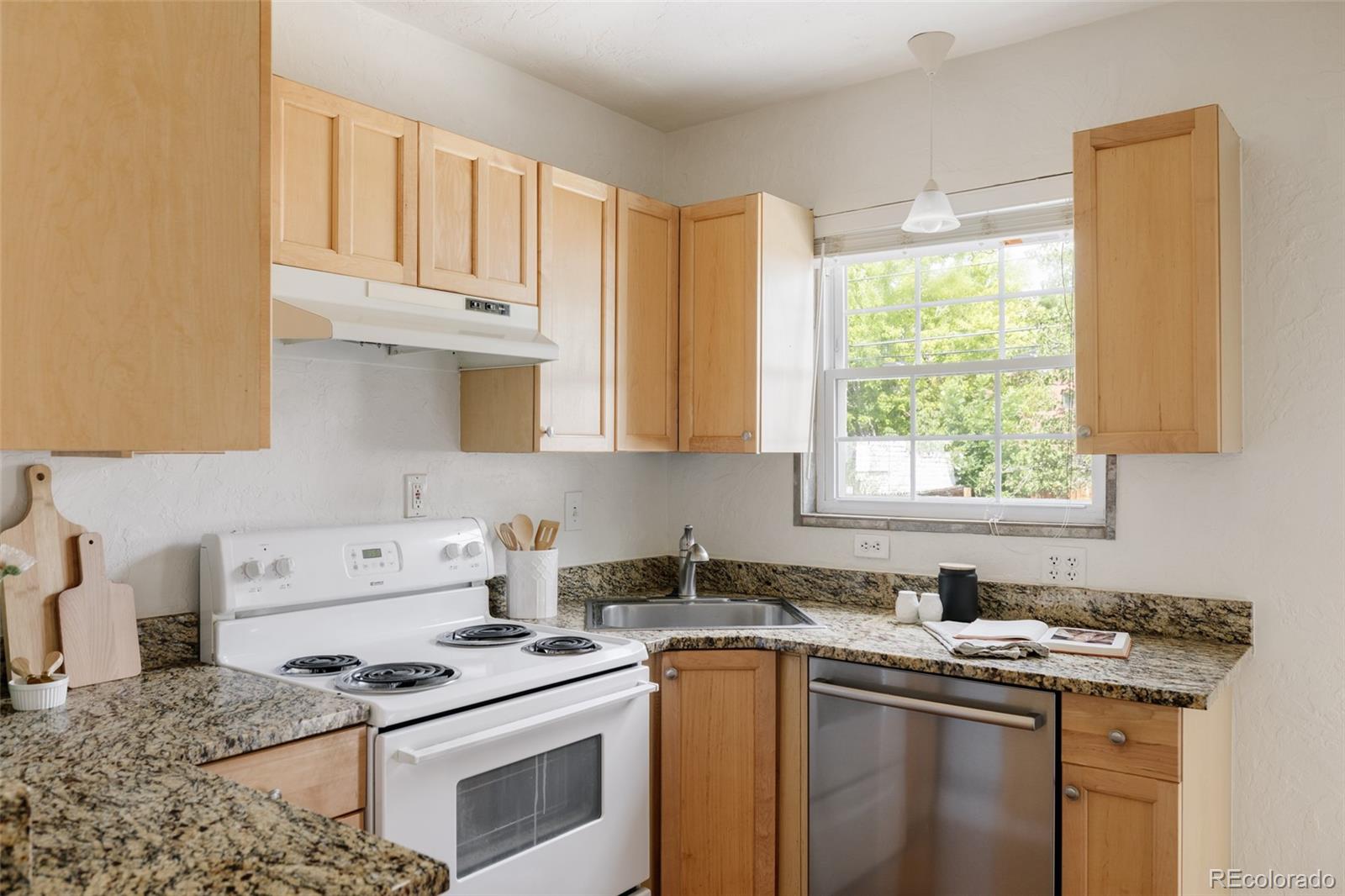 MLS Image #9 for 640  cherry street,denver, Colorado