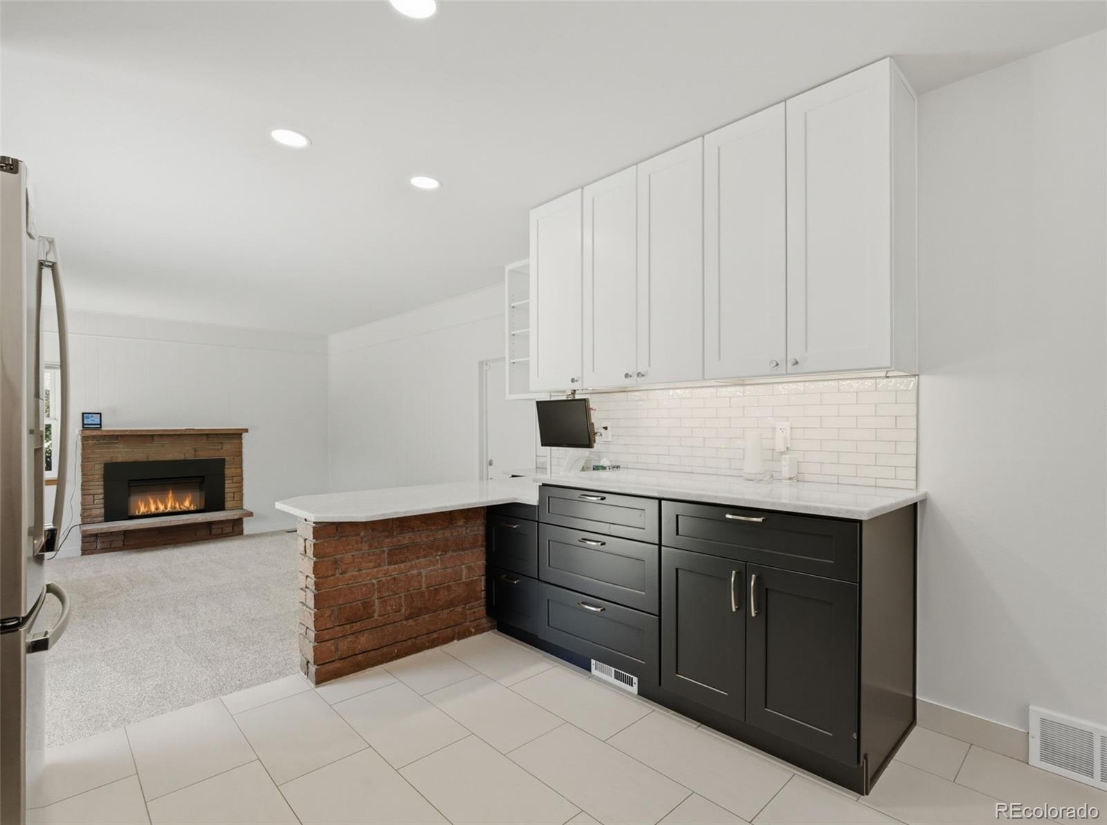 MLS Image #8 for 977 s johnson street,lakewood, Colorado