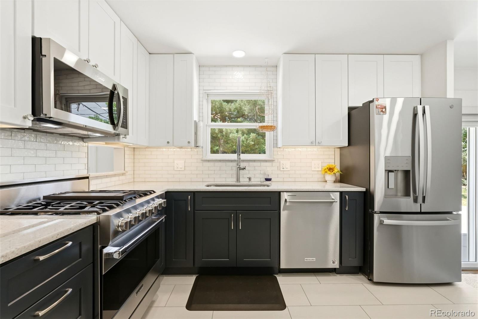 MLS Image #9 for 977 s johnson street,lakewood, Colorado