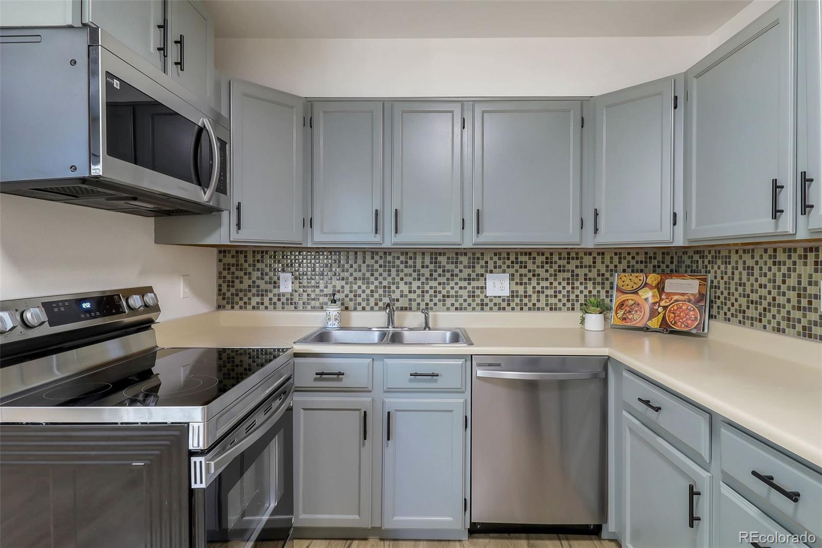 MLS Image #12 for 11518  community center drive,northglenn, Colorado