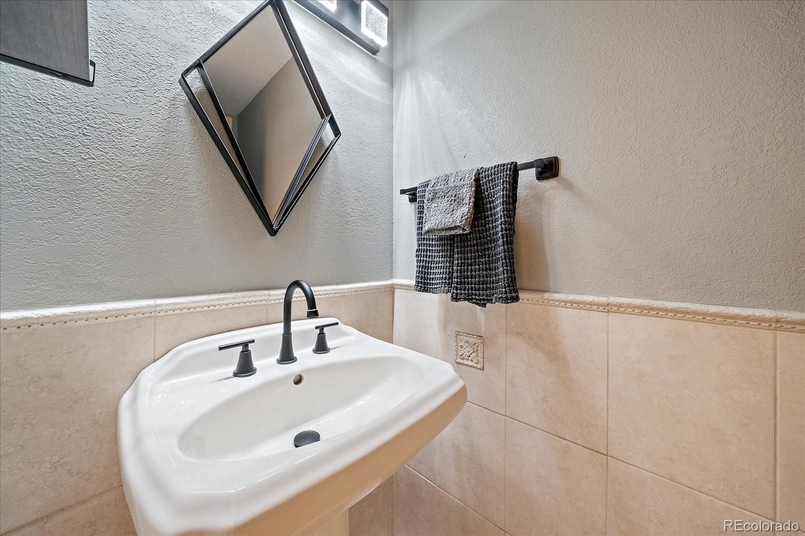 MLS Image #18 for 8247 w chestnut avenue,littleton, Colorado