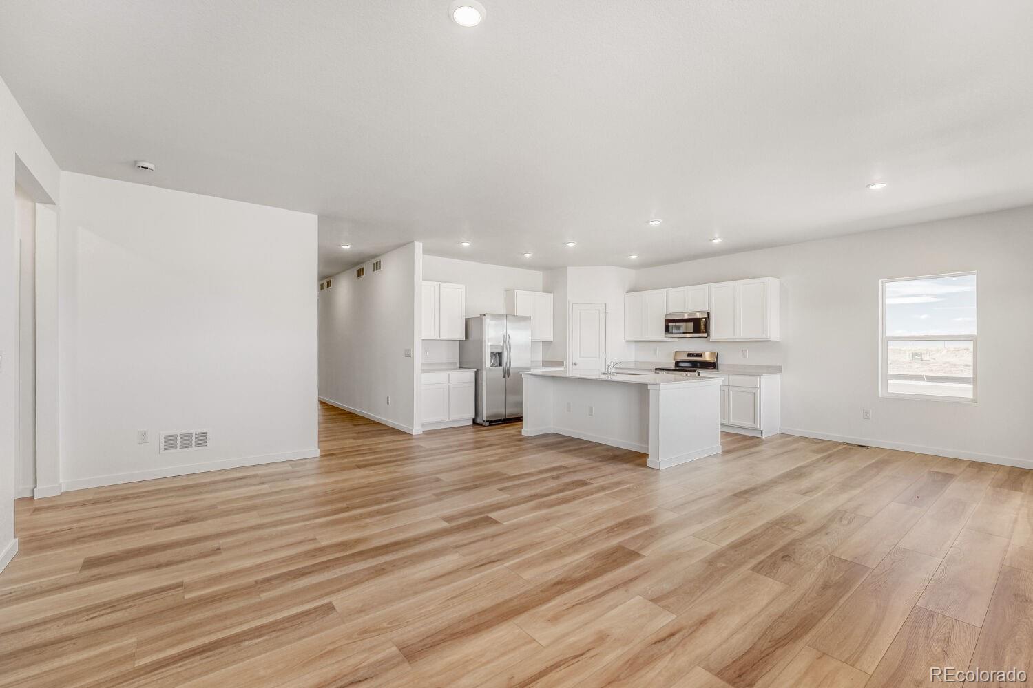 MLS Image #2 for 45875  mill avenue,bennett, Colorado