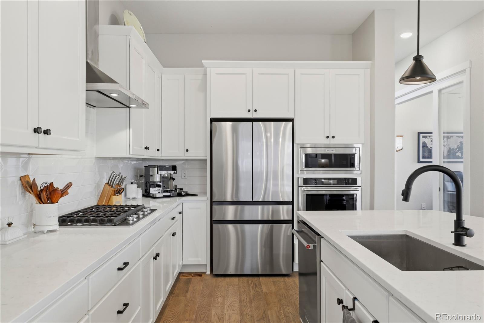 MLS Image #17 for 6302  emporia street,denver, Colorado