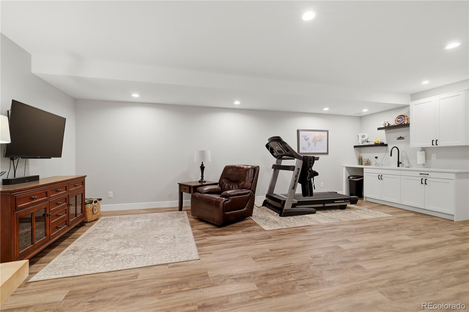 MLS Image #33 for 6302  emporia street,denver, Colorado