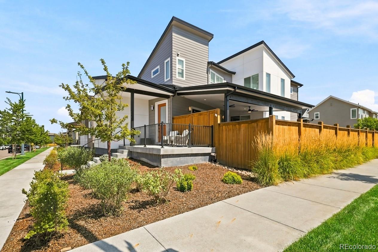 MLS Image #4 for 6302  emporia street,denver, Colorado