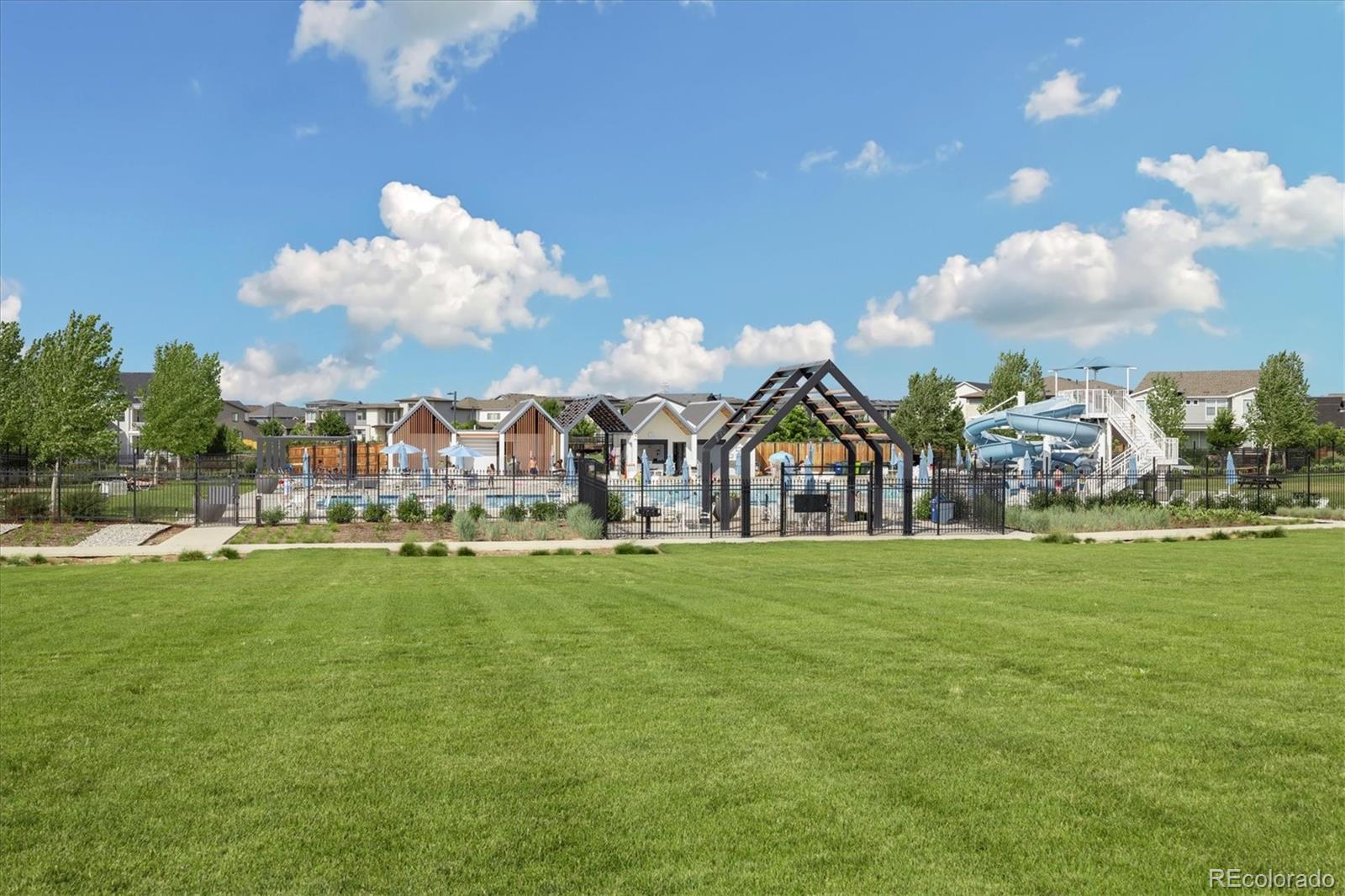MLS Image #47 for 6302  emporia street,denver, Colorado