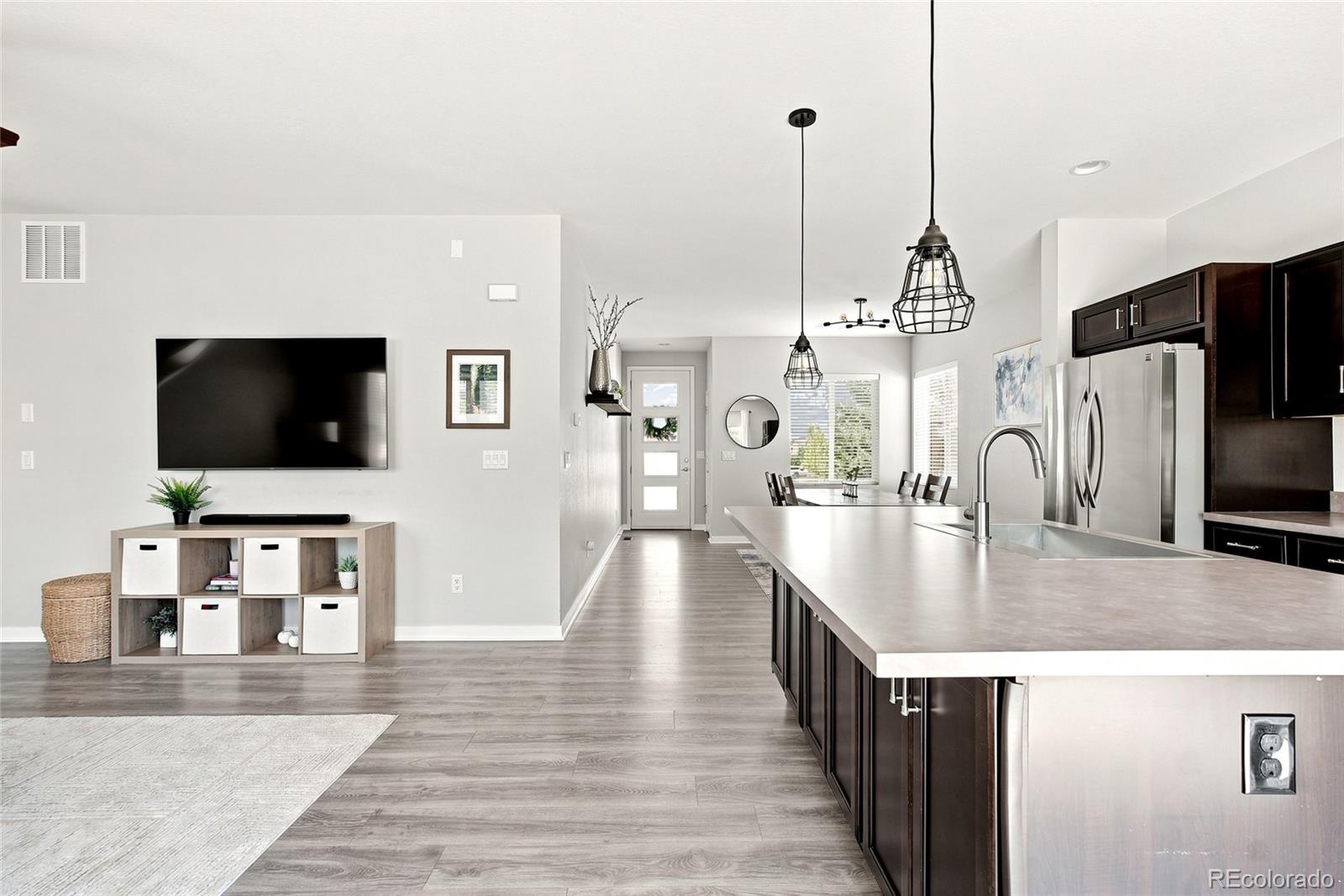 MLS Image #10 for 10850  richfield circle,commerce city, Colorado
