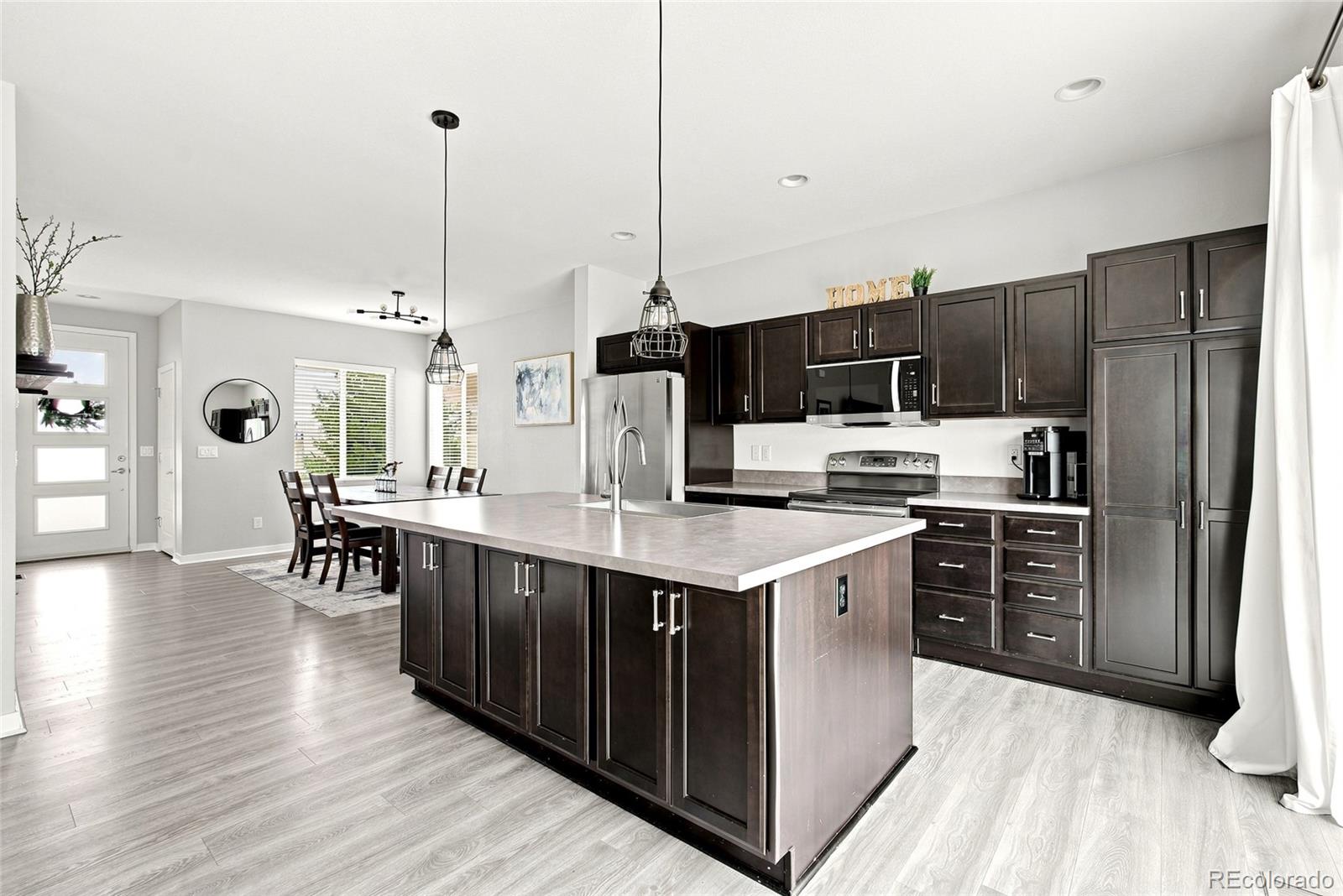 MLS Image #9 for 10850  richfield circle,commerce city, Colorado