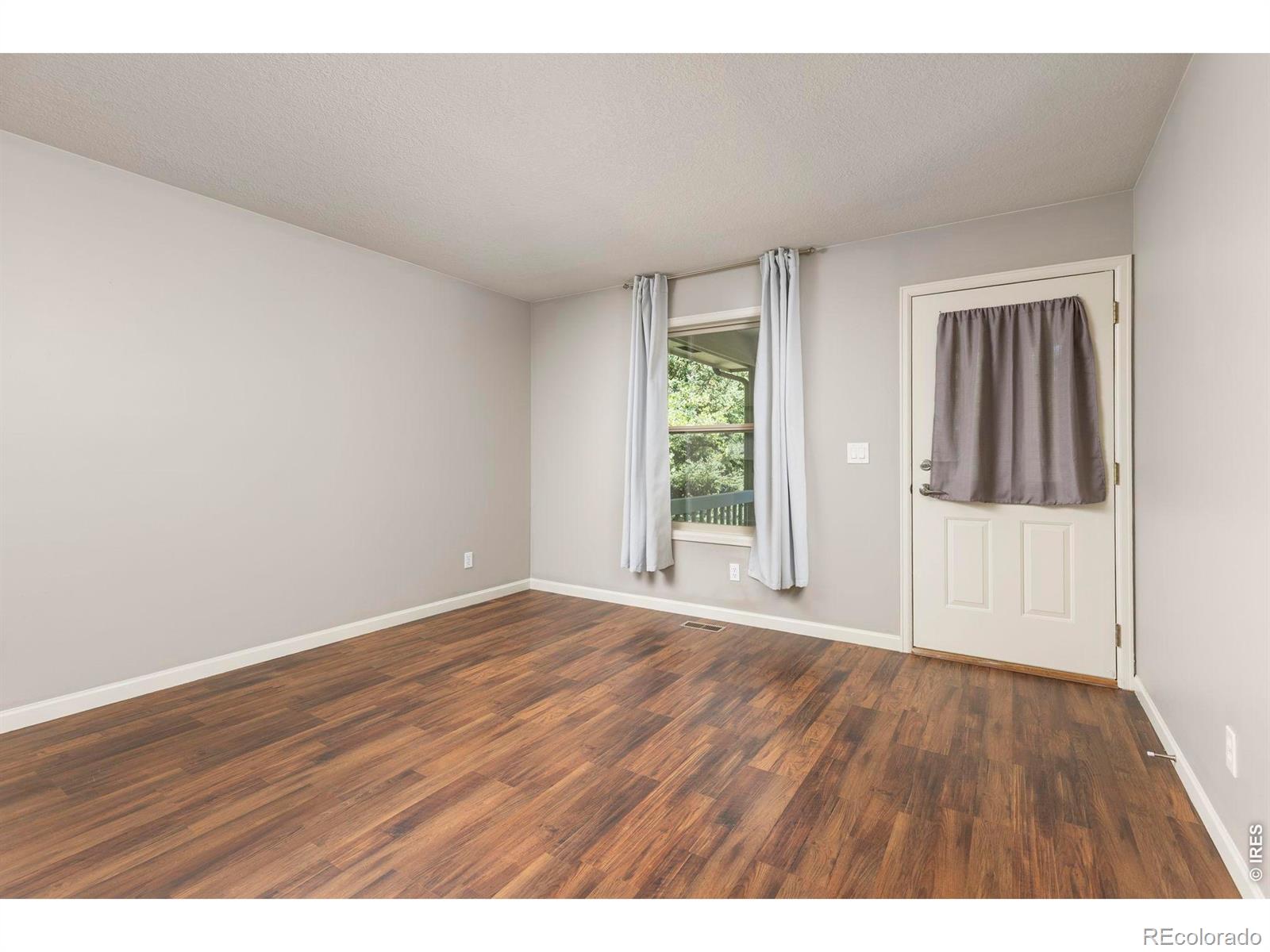 MLS Image #5 for 203 e colorado avenue,berthoud, Colorado