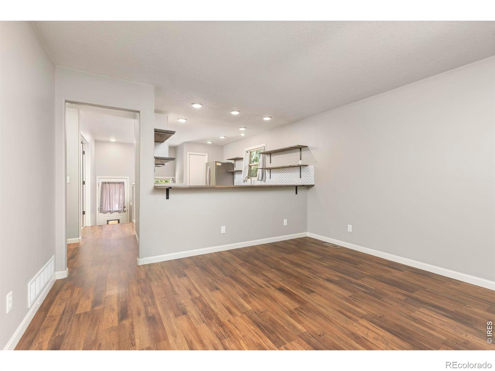 MLS Image #6 for 203 e colorado avenue,berthoud, Colorado