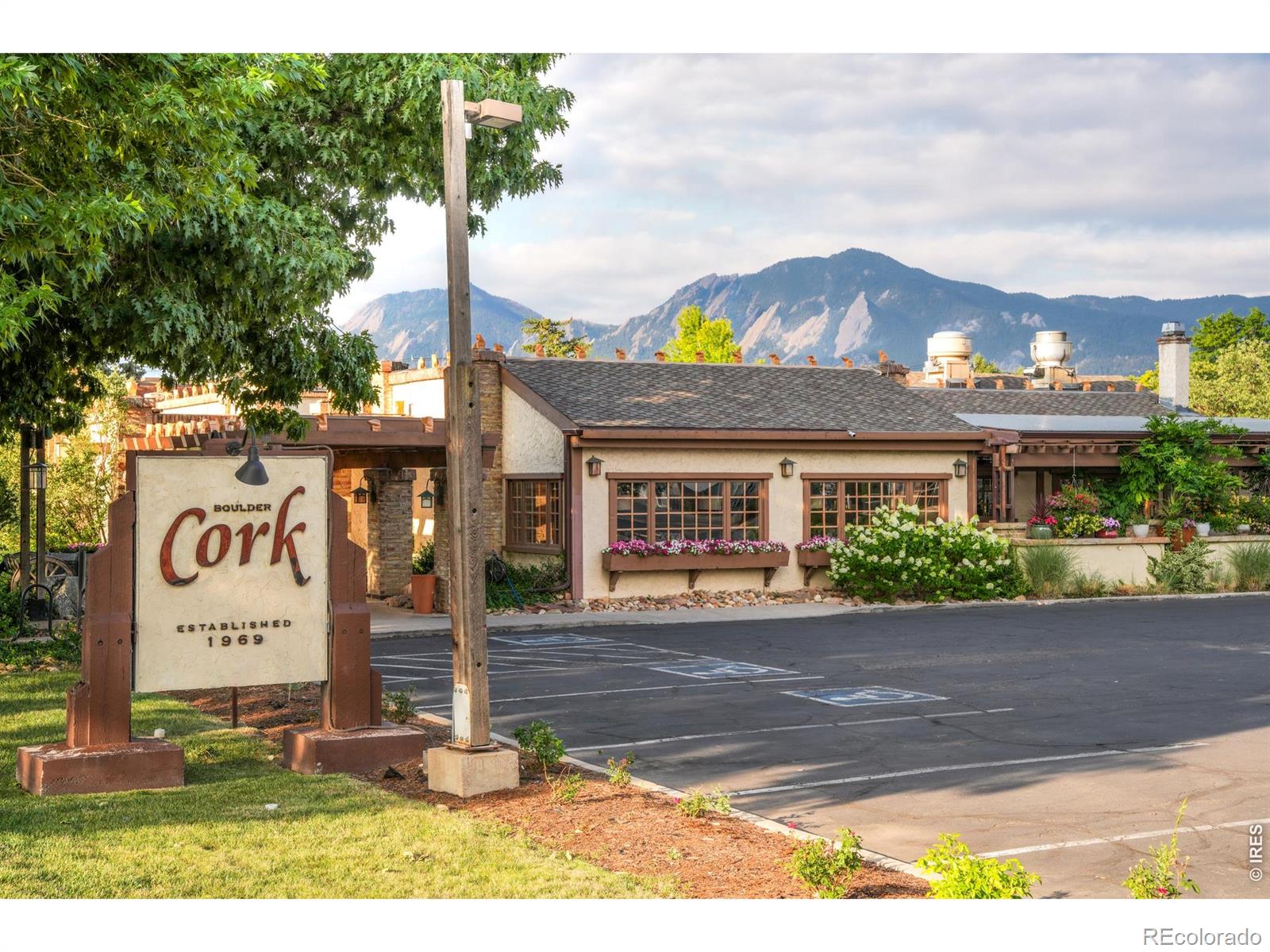 MLS Image #12 for 3690  iris avenue,boulder, Colorado