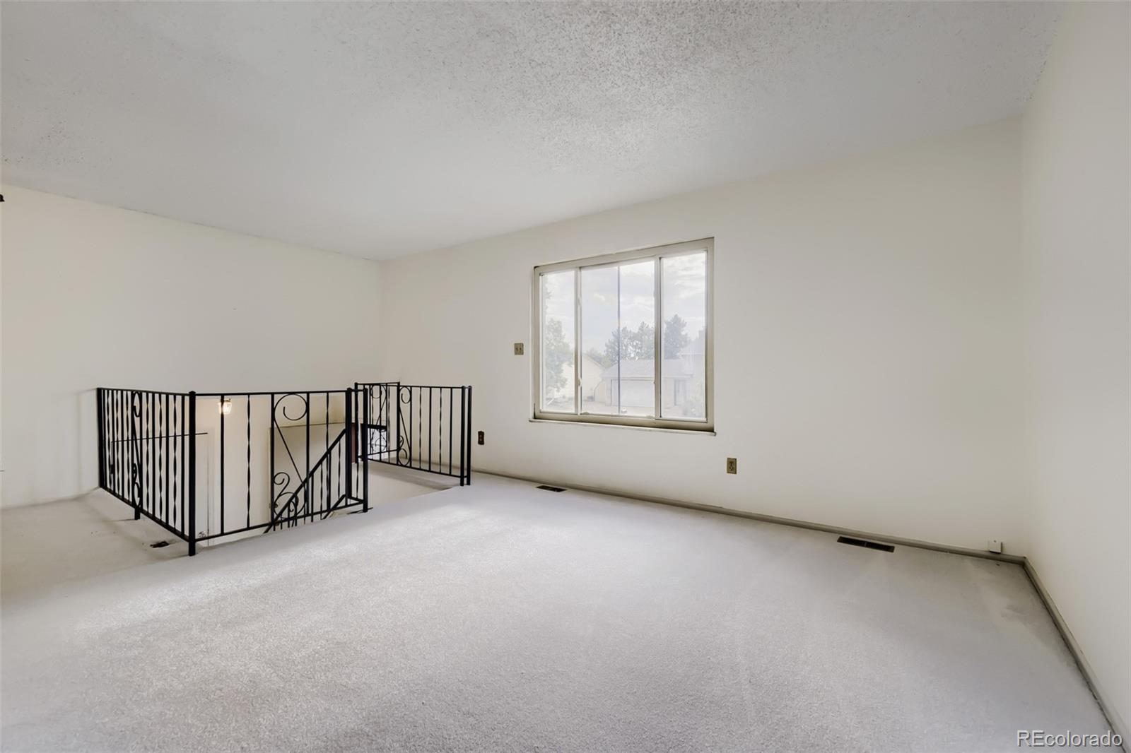MLS Image #5 for 1508 s laredo court,aurora, Colorado