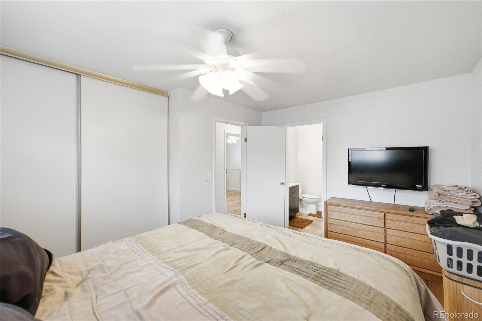 MLS Image #12 for 15429 e oberlin place,aurora, Colorado