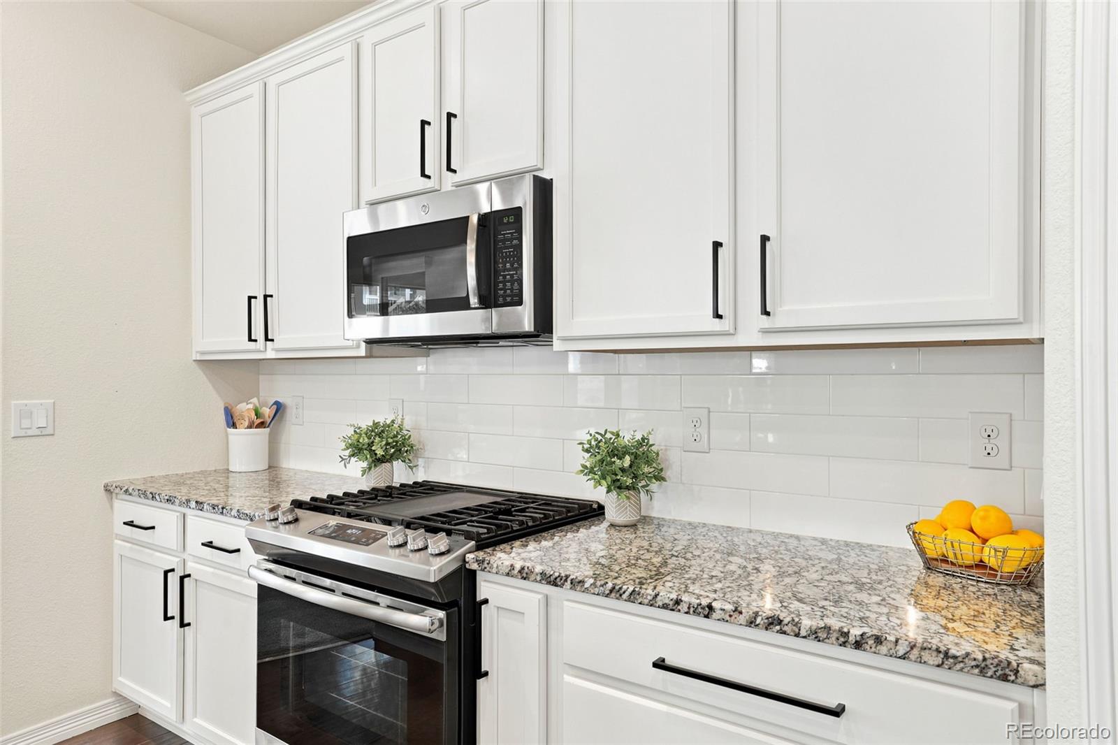 MLS Image #13 for 665  dakota court,erie, Colorado