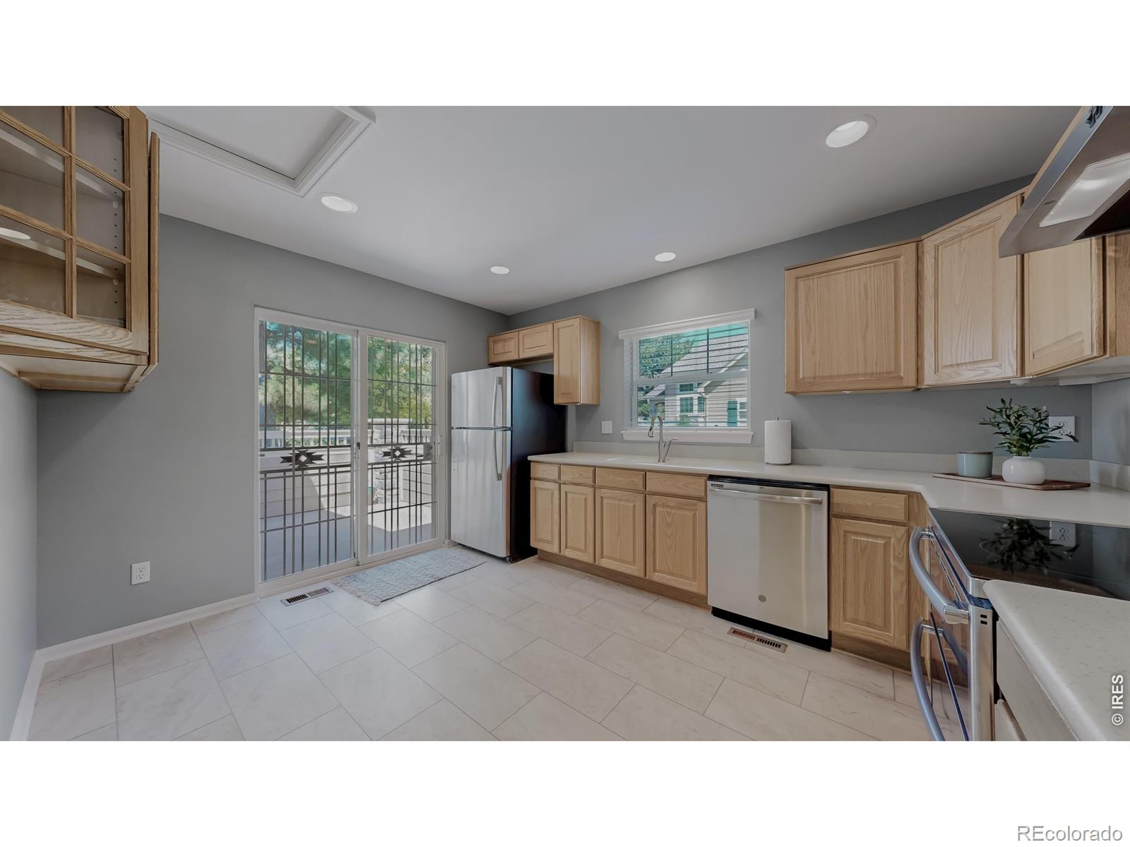 MLS Image #10 for 10112  grove loop a,westminster, Colorado