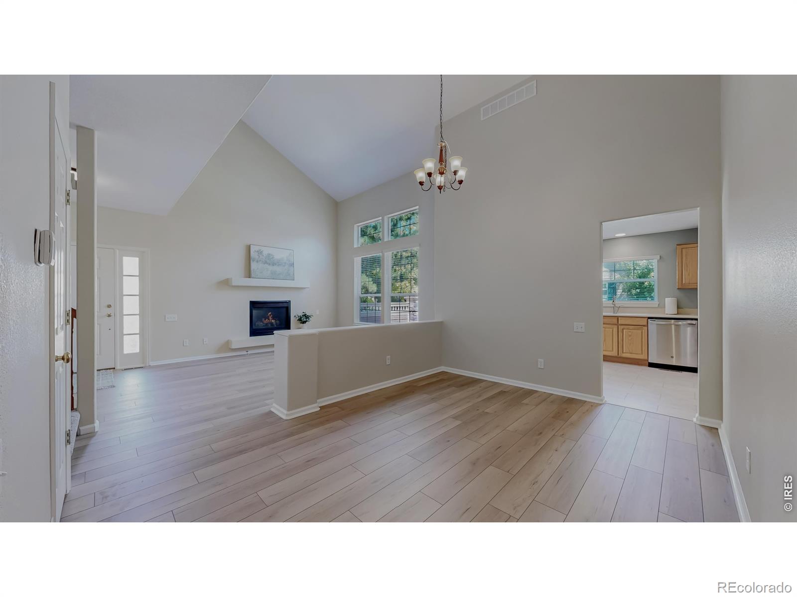 MLS Image #8 for 10112  grove loop a,westminster, Colorado