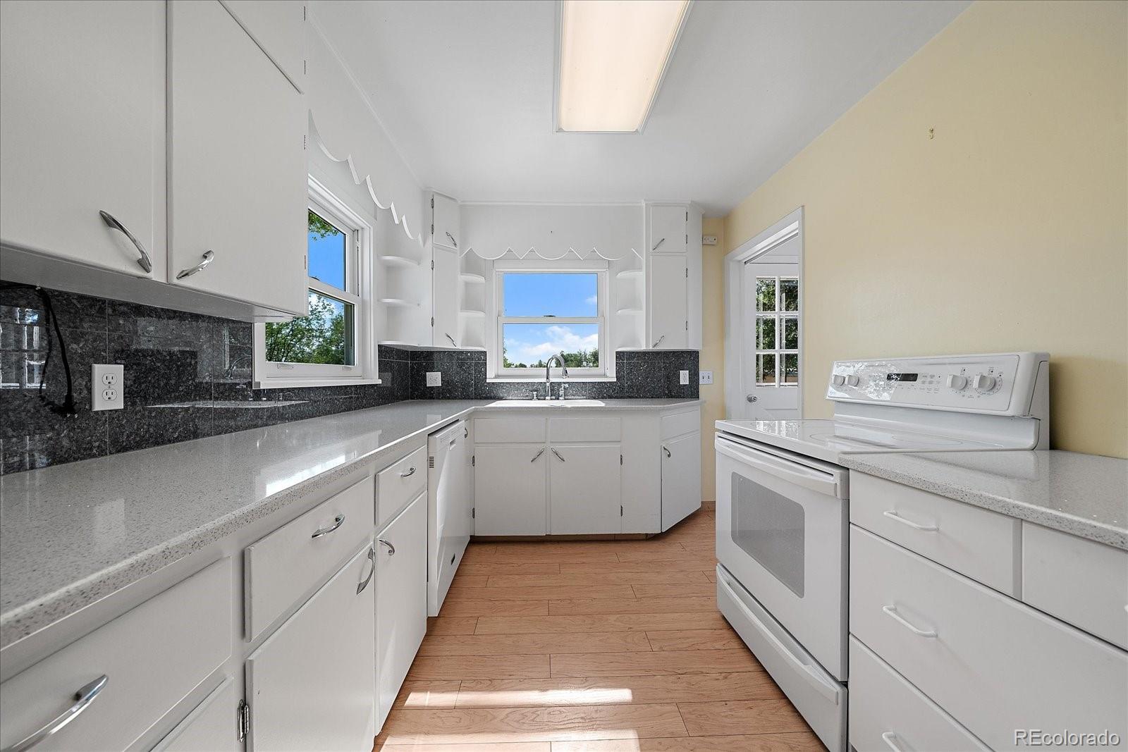 MLS Image #10 for 1010 s eaton street,lakewood, Colorado