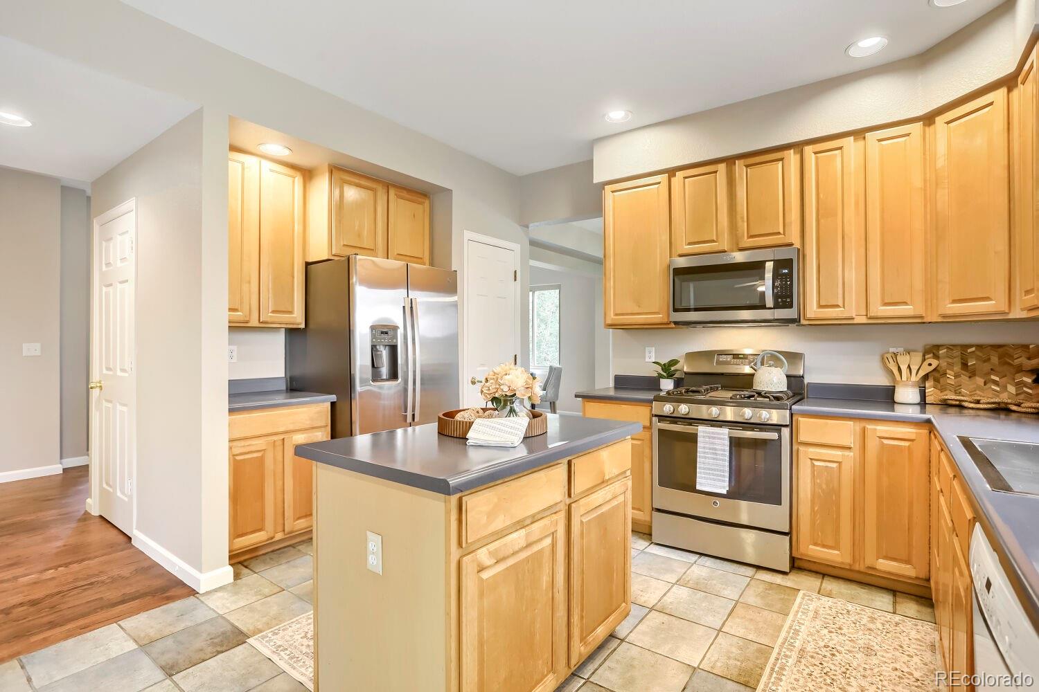 MLS Image #10 for 6229  holman court,arvada, Colorado