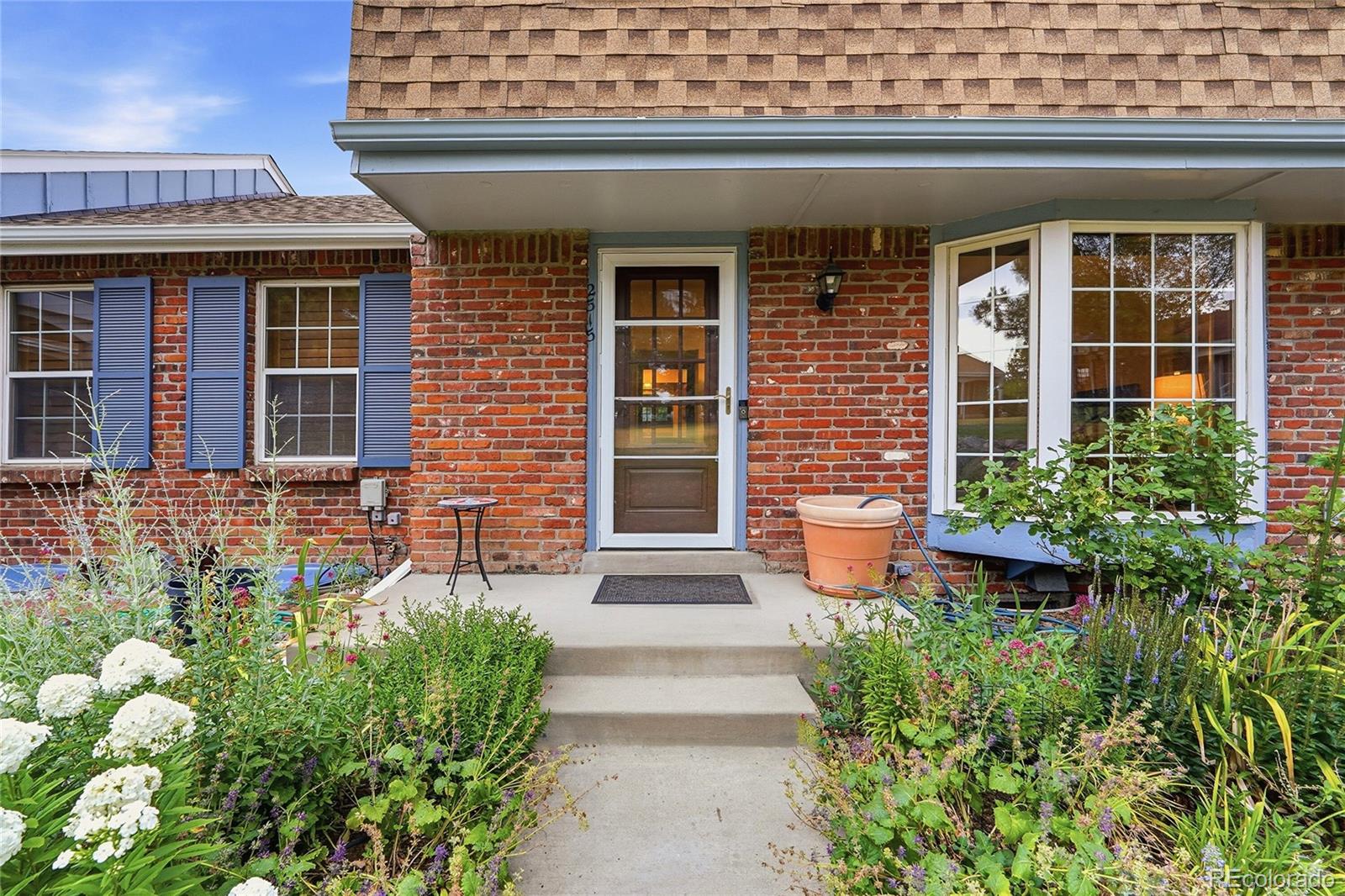 MLS Image #4 for 2515 e geddes place,littleton, Colorado