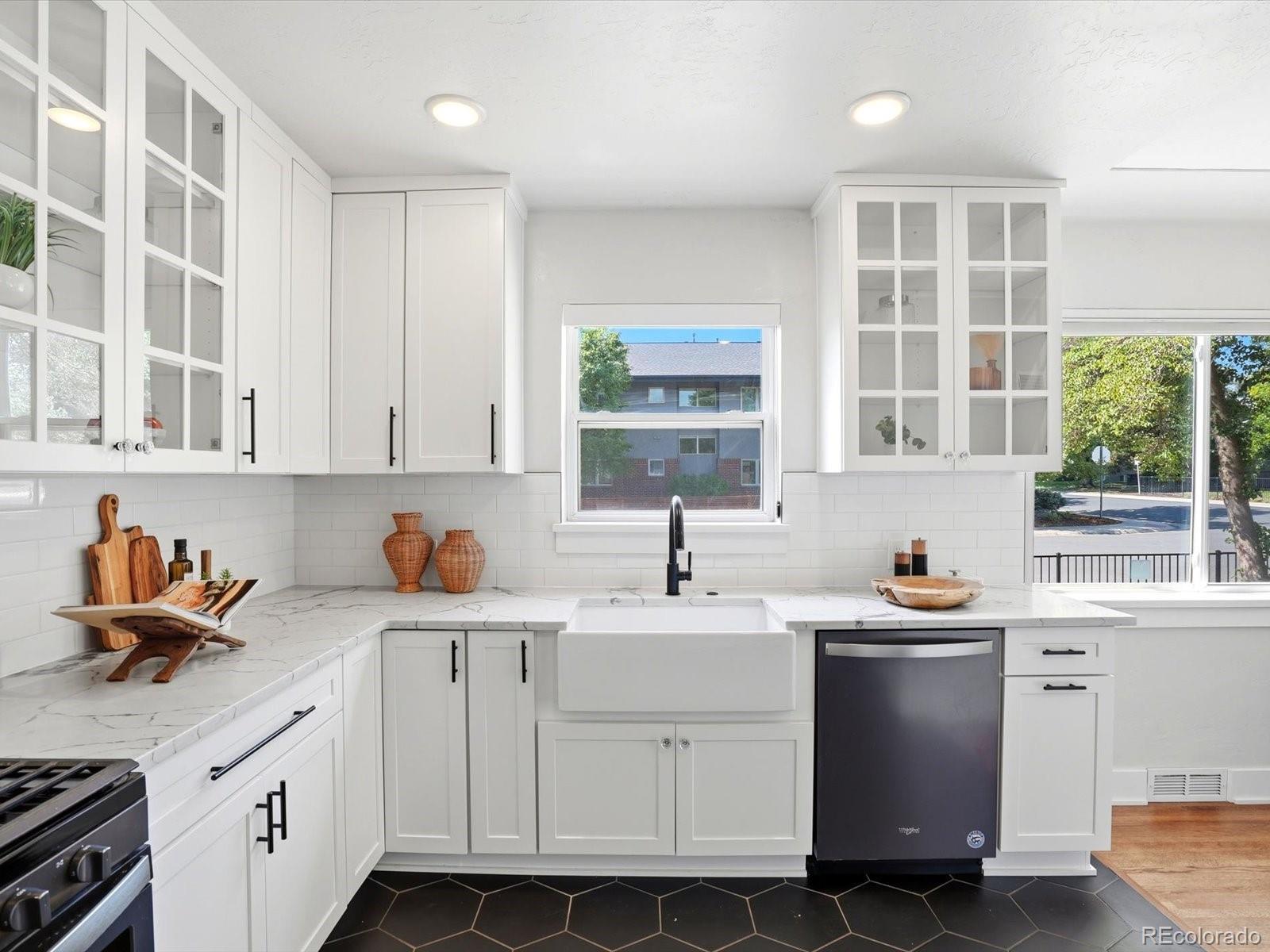 MLS Image #14 for 1200  jasmine street,denver, Colorado