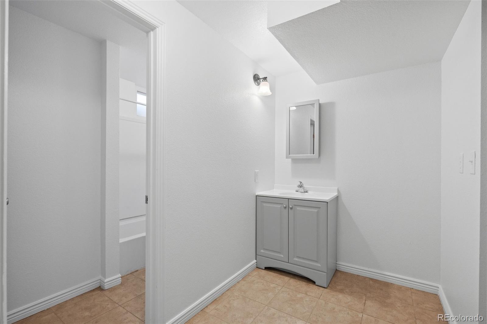 MLS Image #13 for 5544  zion court,denver, Colorado