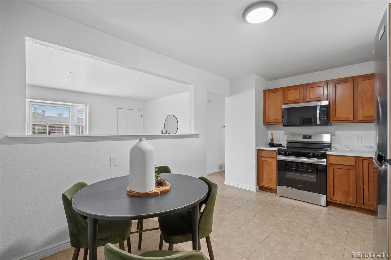 MLS Image #9 for 5544  zion court,denver, Colorado