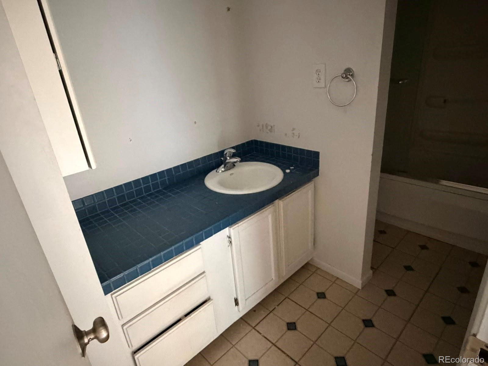 MLS Image #2 for 11648  grant street,denver, Colorado