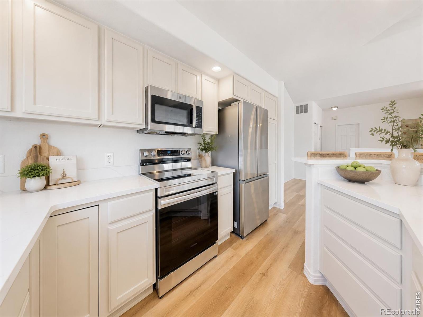 MLS Image #7 for 10720  eliot circle,westminster, Colorado