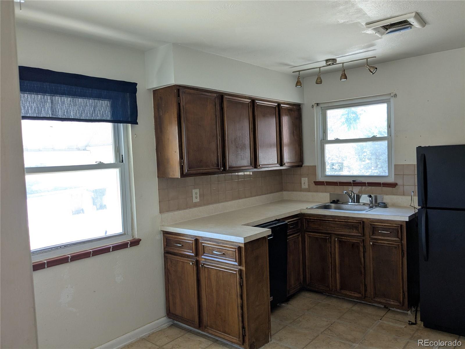 MLS Image #5 for 1676 s wolcott court,denver, Colorado