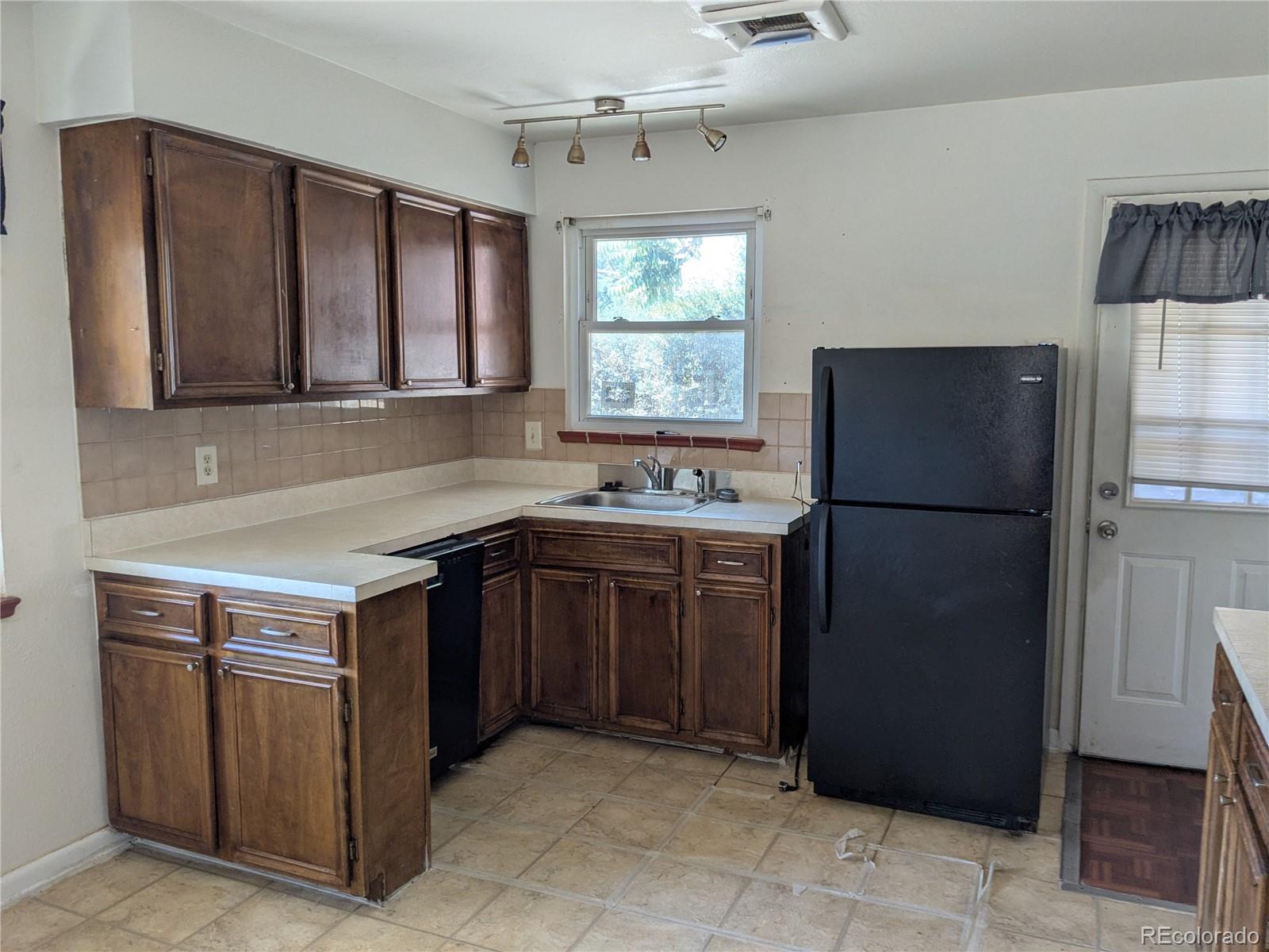 MLS Image #6 for 1676 s wolcott court,denver, Colorado