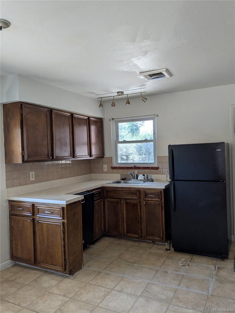 MLS Image #7 for 1676 s wolcott court,denver, Colorado