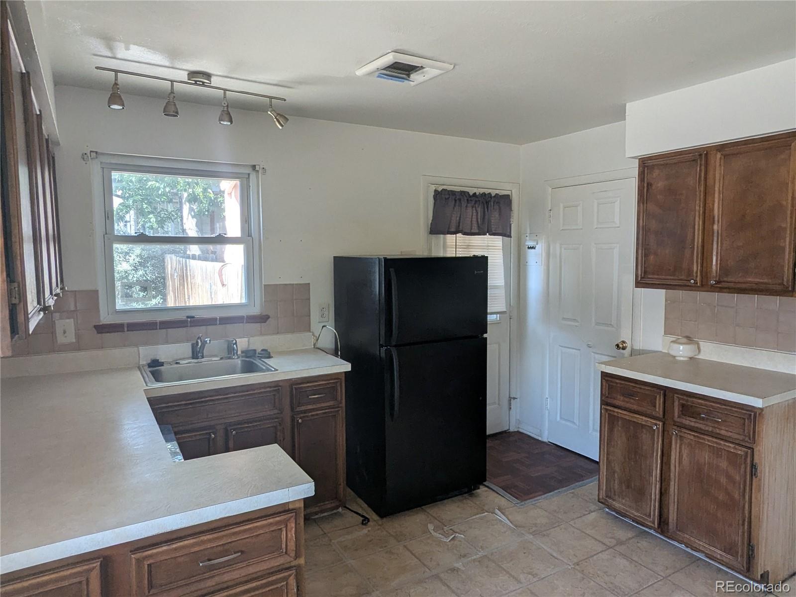 MLS Image #8 for 1676 s wolcott court,denver, Colorado