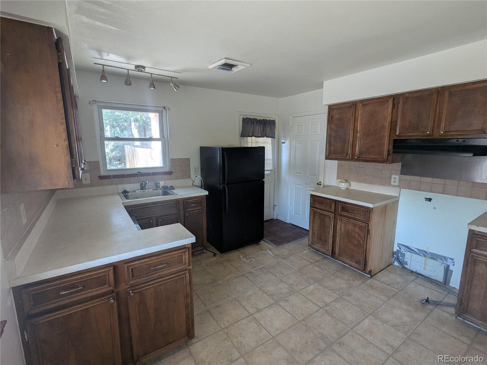 MLS Image #9 for 1676 s wolcott court,denver, Colorado