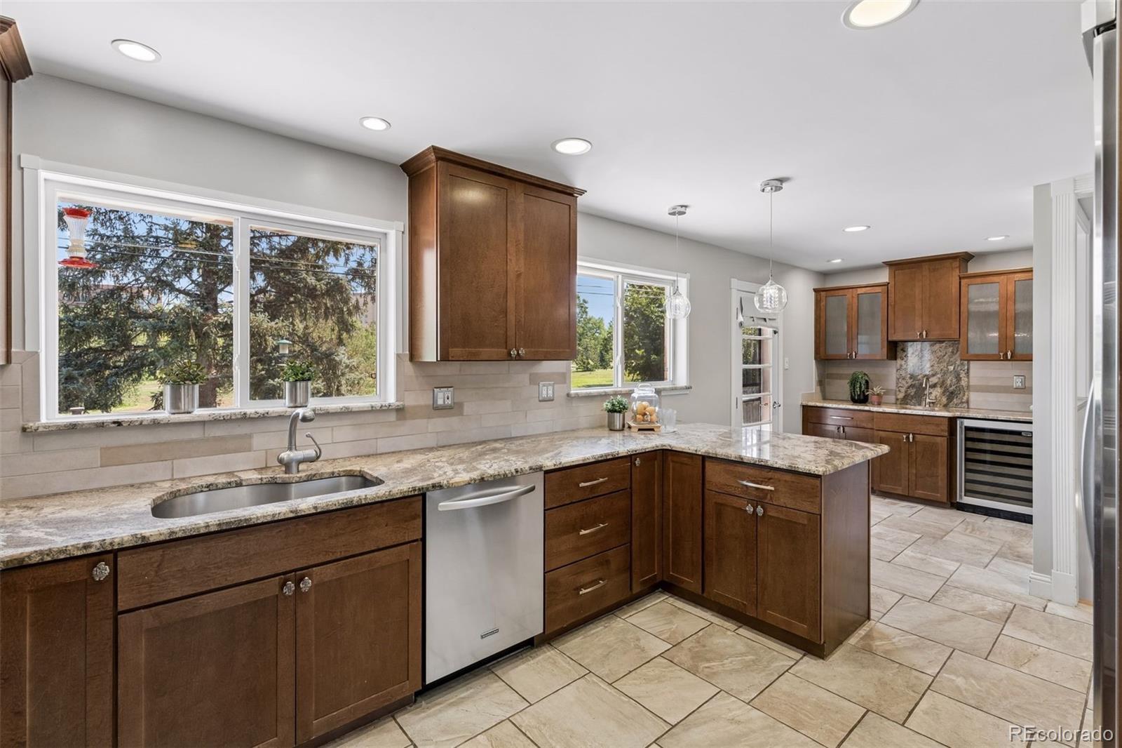MLS Image #10 for 460 s garfield street,denver, Colorado