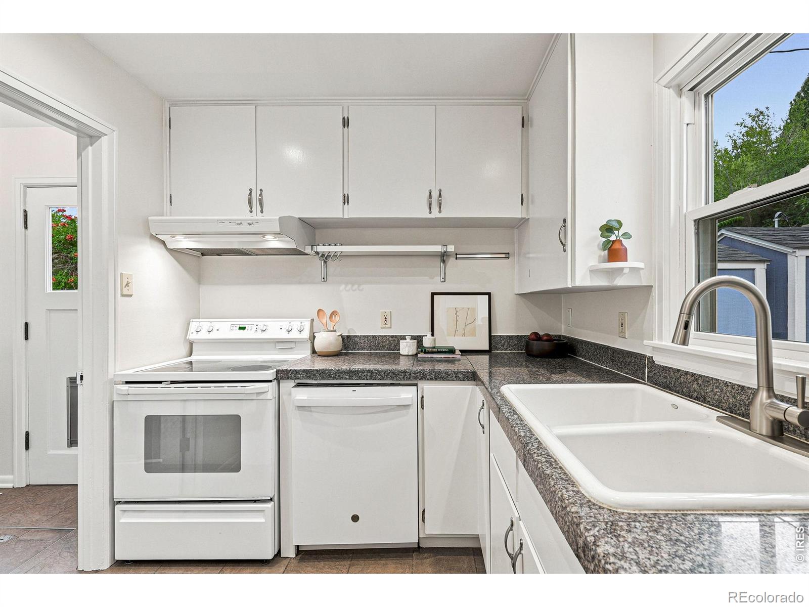 MLS Image #16 for 1574  north street,boulder, Colorado