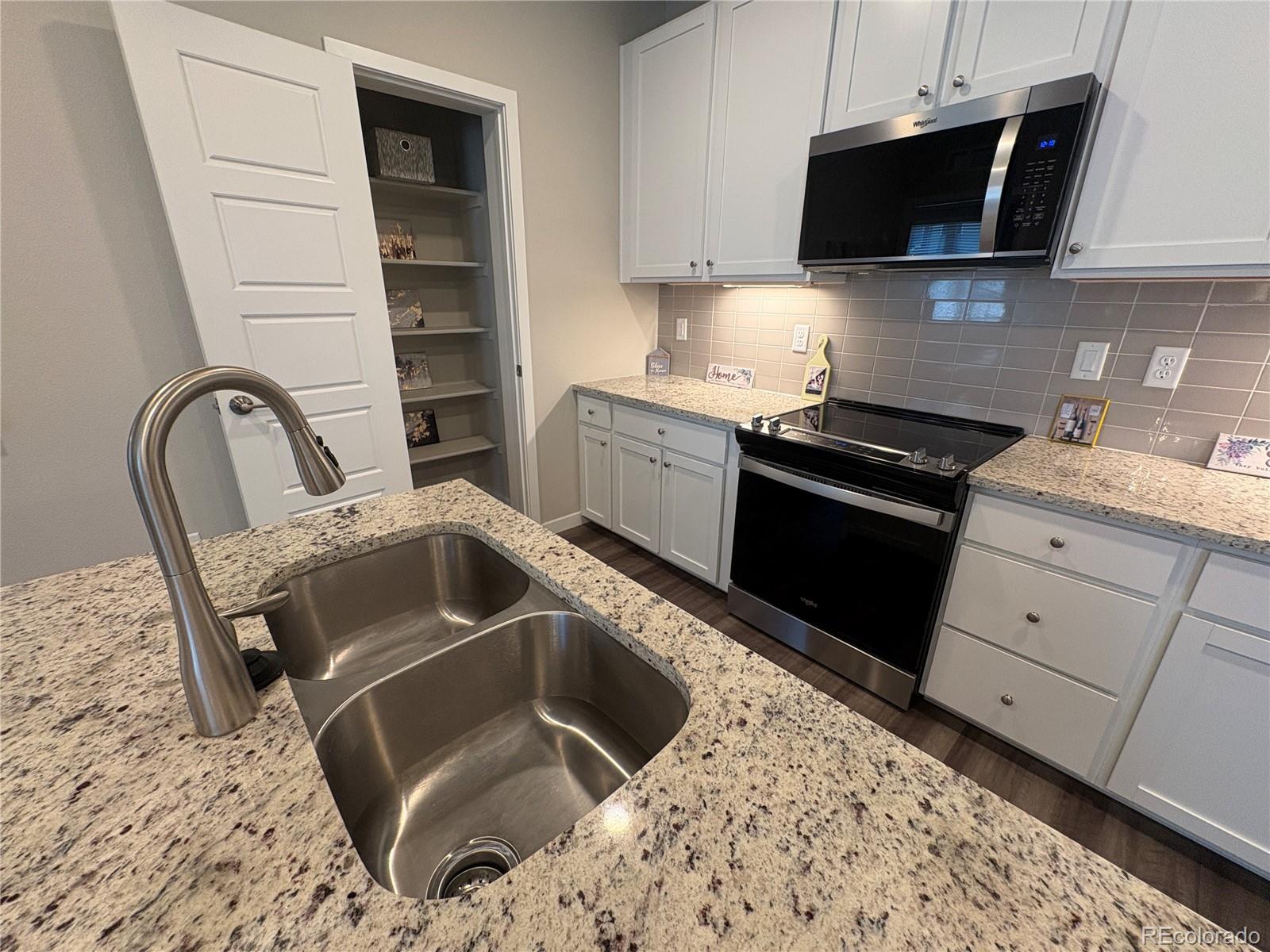 MLS Image #4 for 9291  twenty mile road 207,parker, Colorado