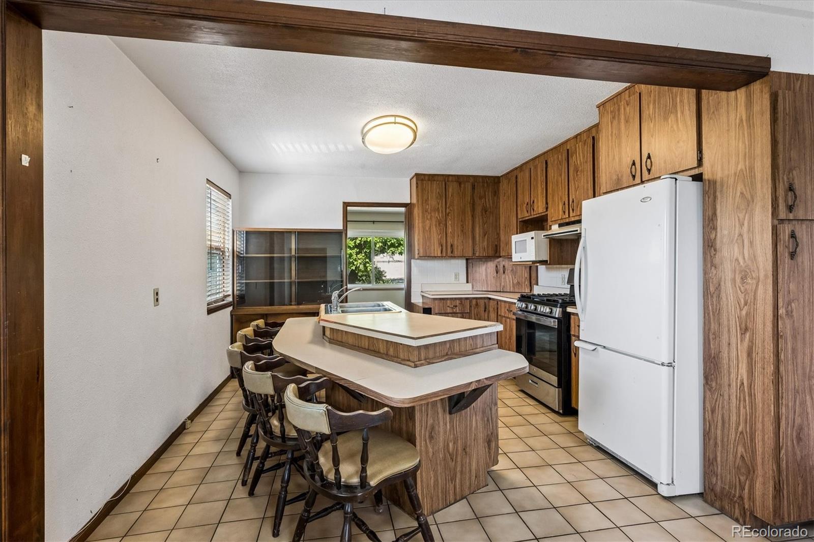 MLS Image #12 for 240  stuart street,denver, Colorado