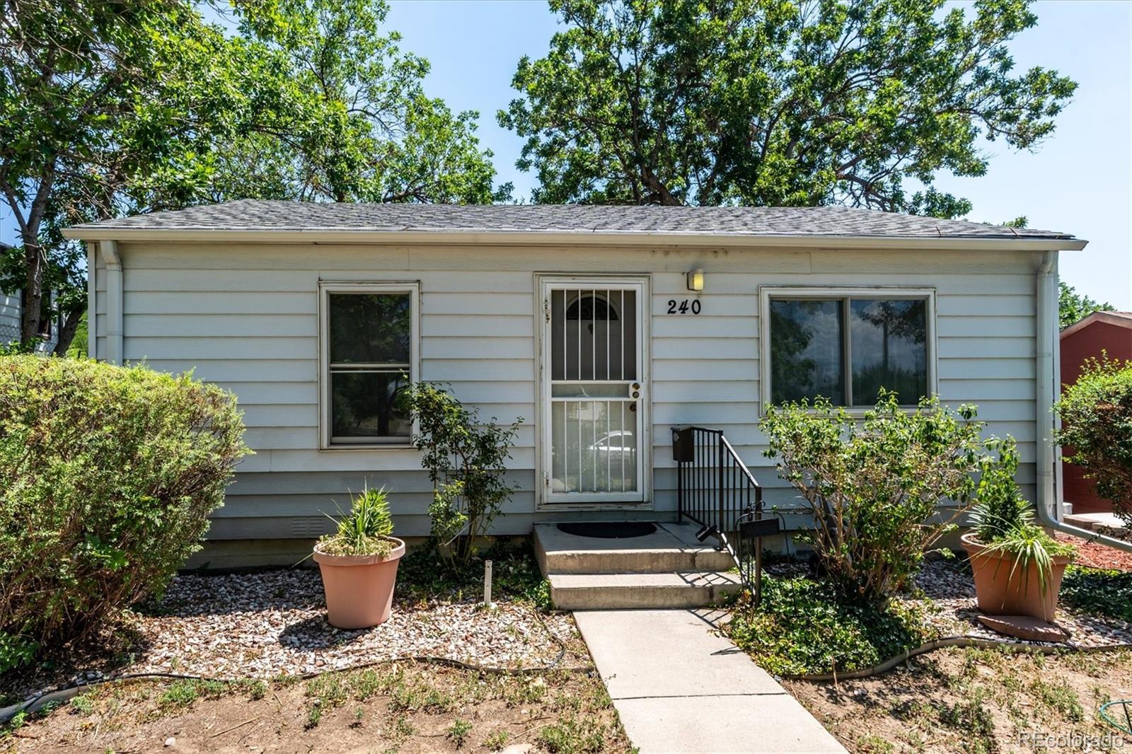 MLS Image #3 for 240  stuart street,denver, Colorado